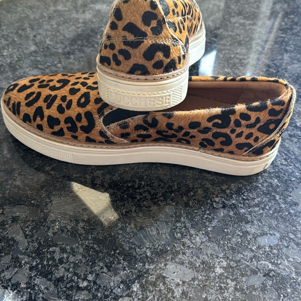 Lucchese slip on shoes size women’s 7.